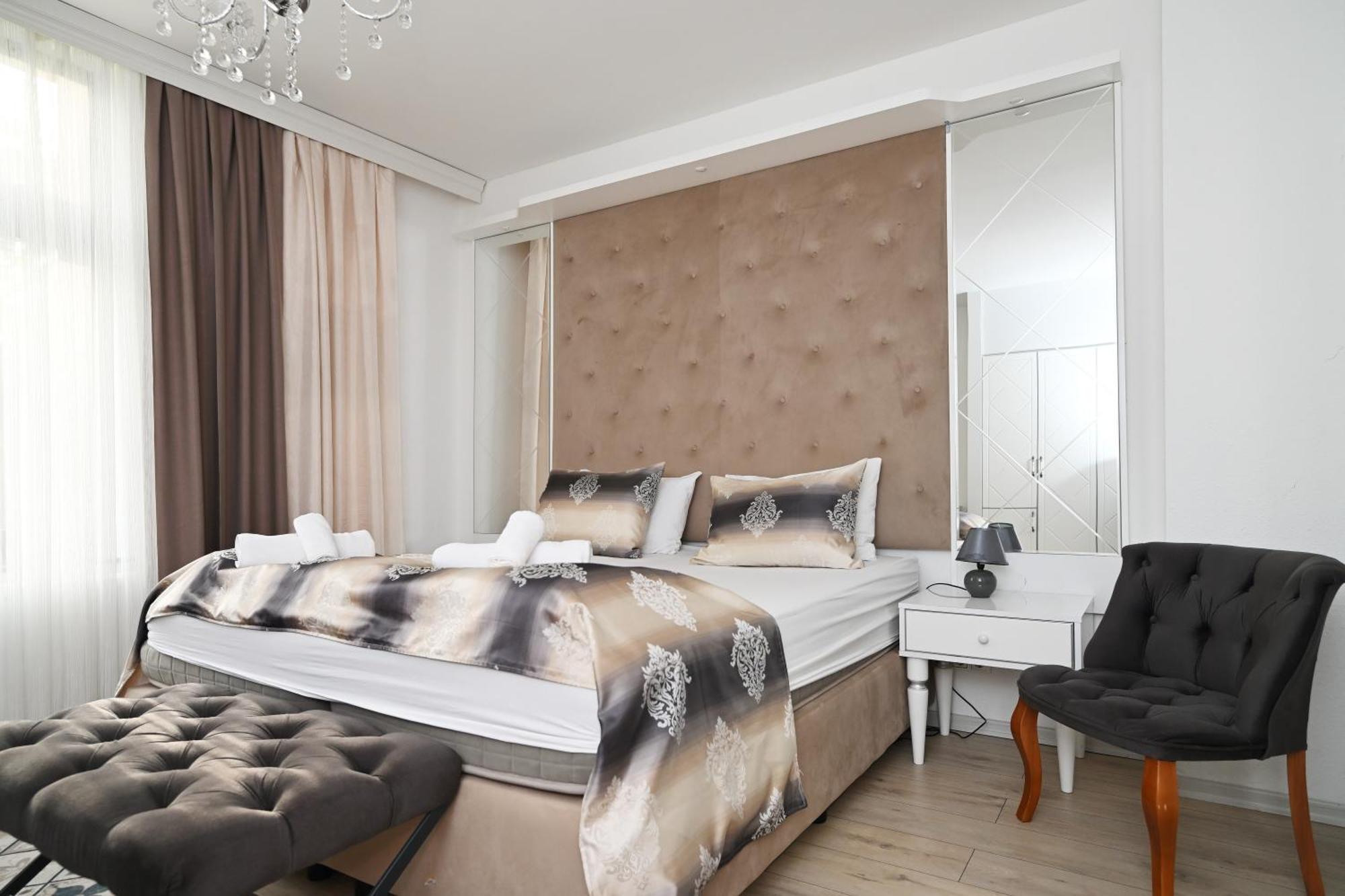 Kispet Deluxe Hotel Oberhausen  Kültér fotó