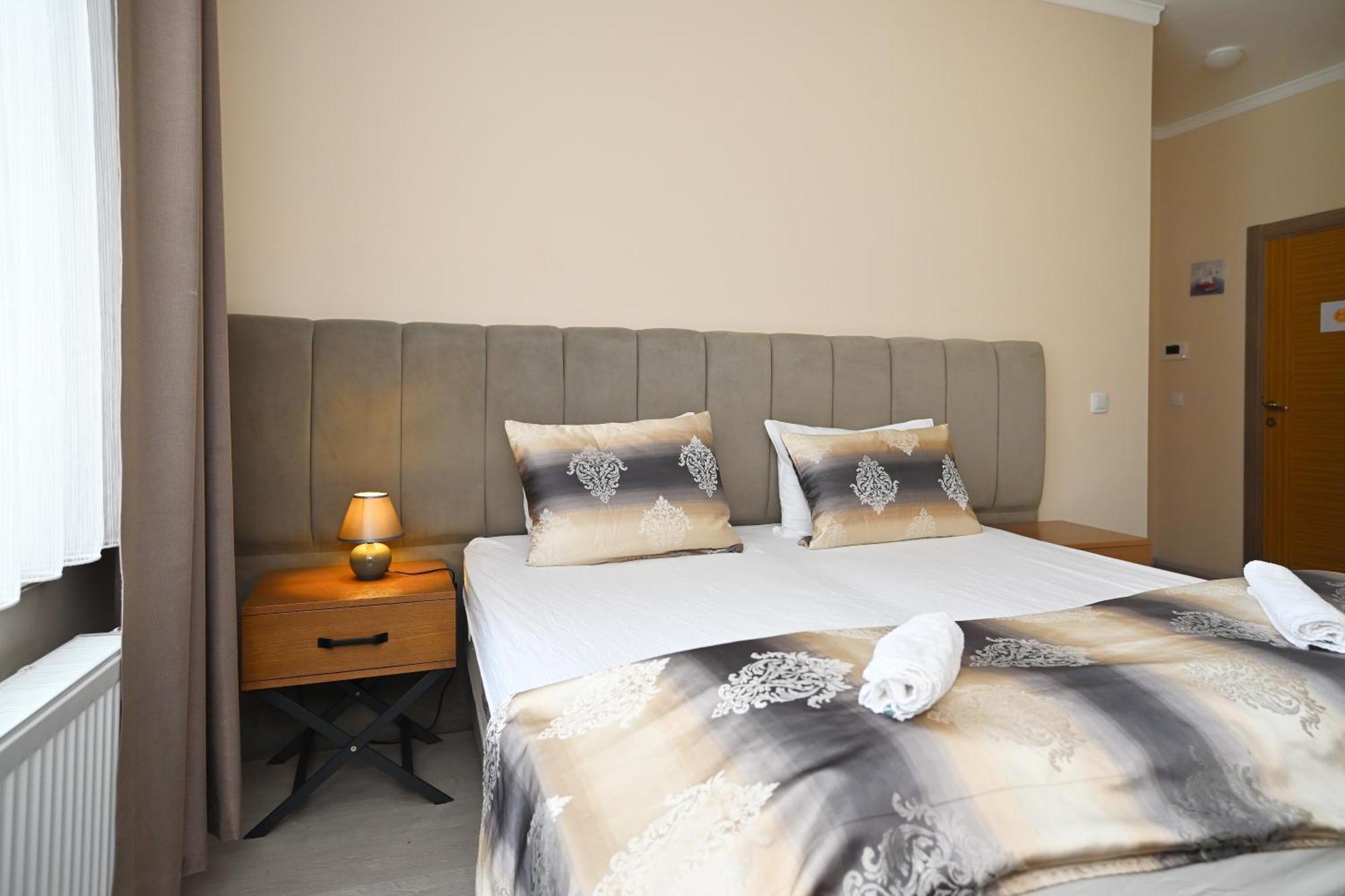 Kispet Deluxe Hotel Oberhausen  Kültér fotó