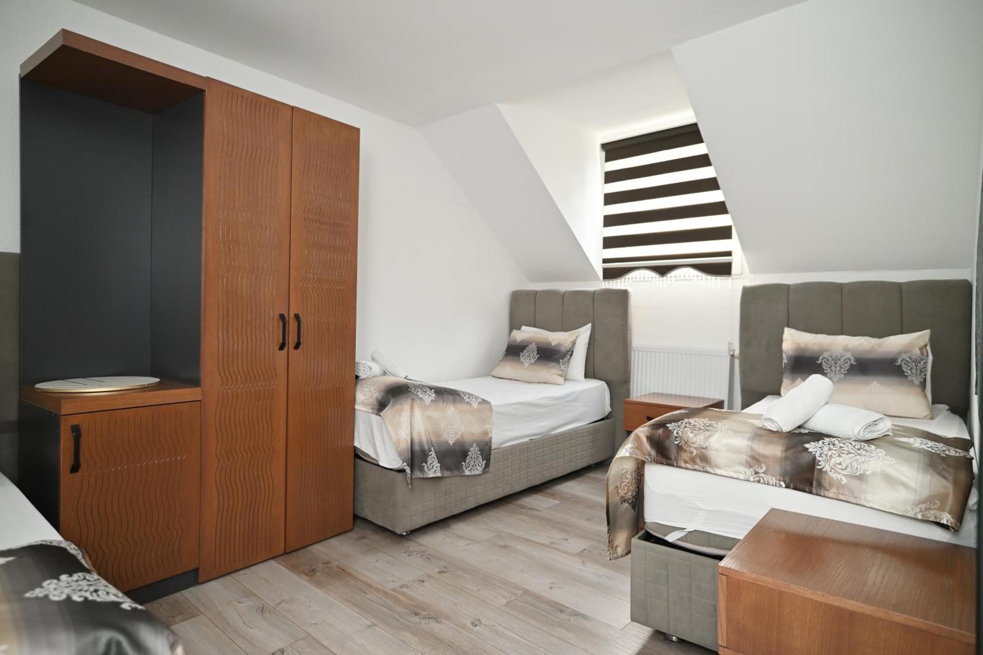 Kispet Deluxe Hotel Oberhausen  Kültér fotó