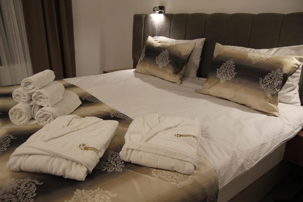 Kispet Deluxe Hotel Oberhausen  Kültér fotó