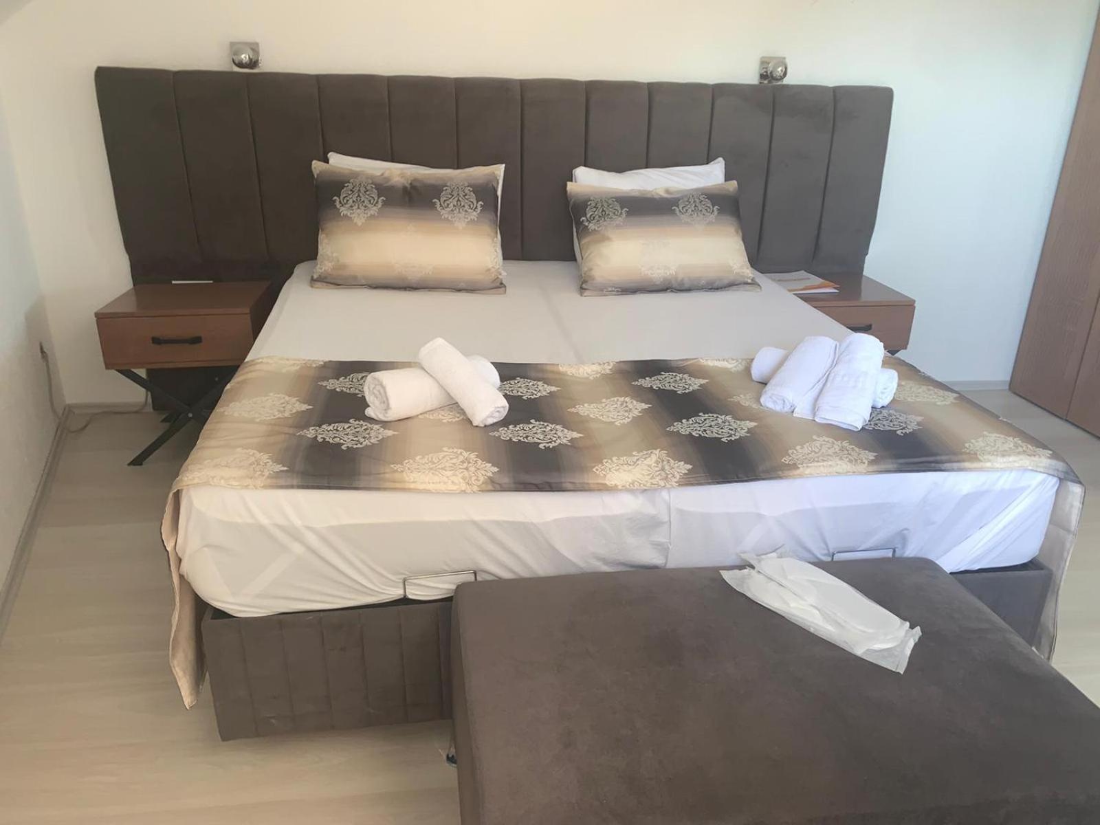Kispet Deluxe Hotel Oberhausen  Kültér fotó